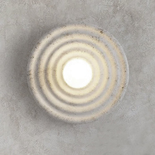 Yre Lamp: Modern Minimalist Wall Light