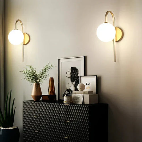 AureliaGlow - Luxurious and Timeless Wall Light