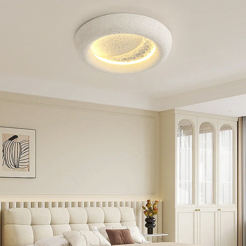 LumiLuxe – Elegant Round Resin Wall Lamp