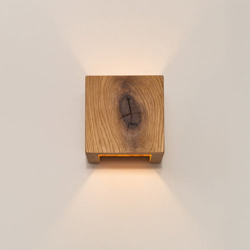 WoodGlow - Modern Oak Wood Wall Lamp with Warm White Light